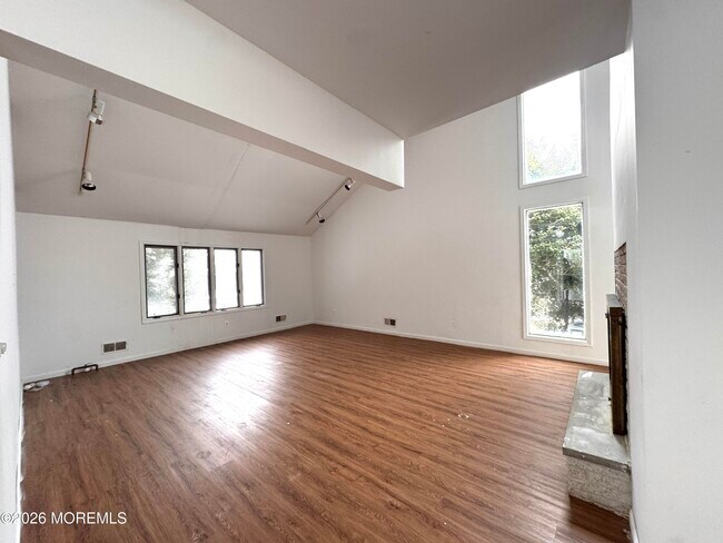 Photo - 16 Corlies Ave