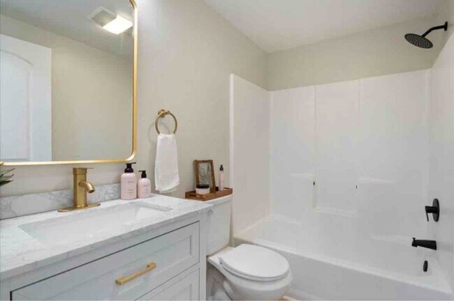 Photo - 36 Karen Dr Unit 1B