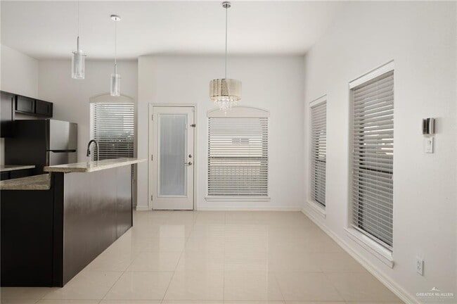 Photo - 14 Mimosa St Unit 3