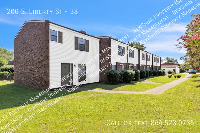 Photo - 200 S Liberty St
