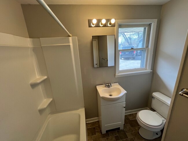 Photo - 509 Ruddle Ave