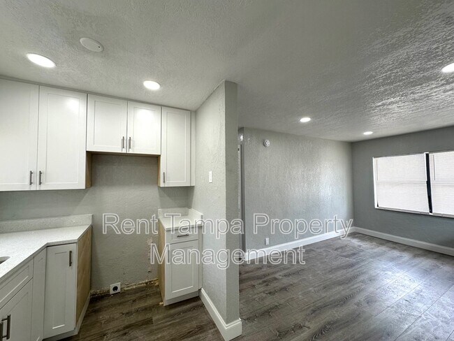 Photo - 1036 1/2 19th Street South - Upper