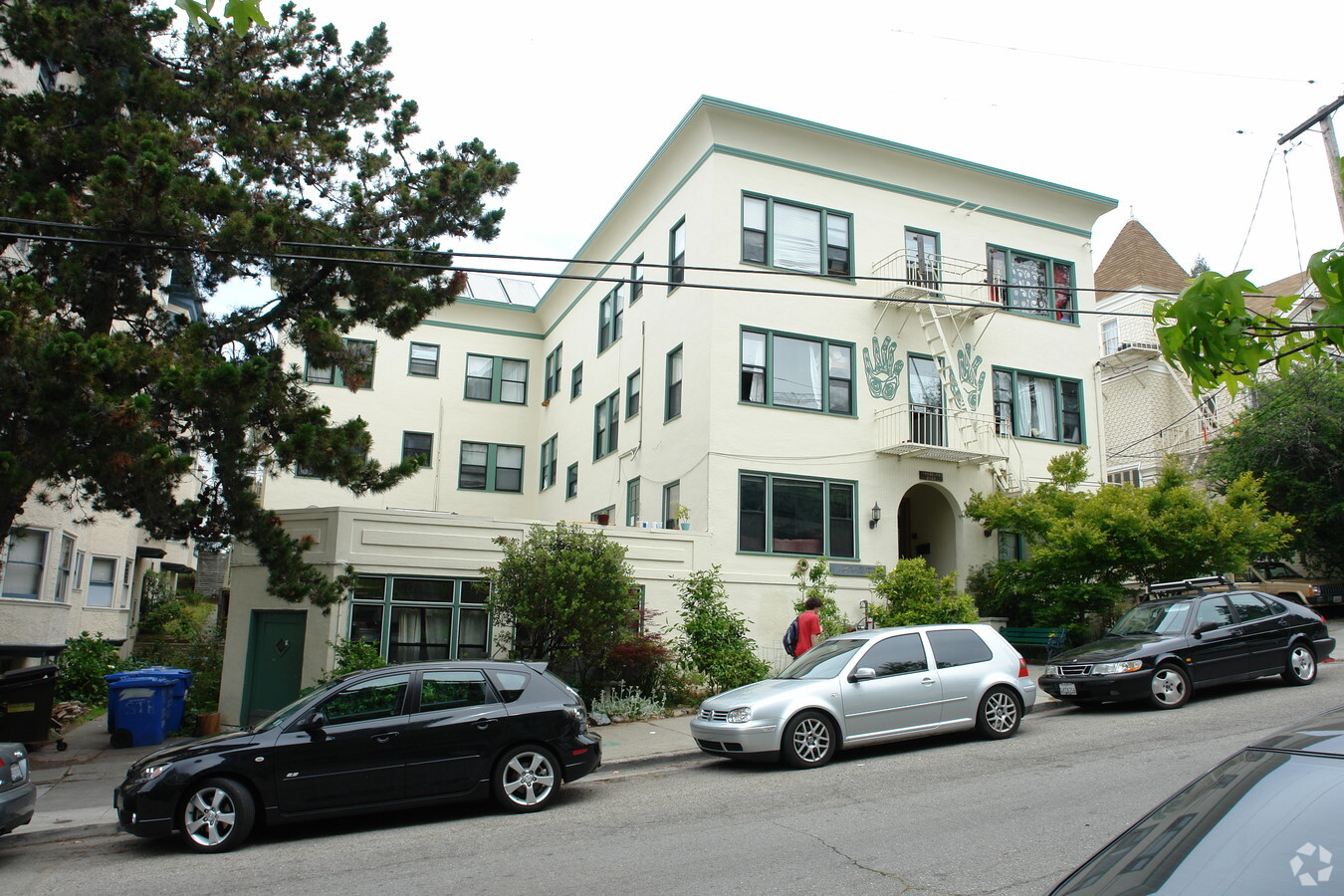 Stebbins Hall - Stebbins Hall Apartments
