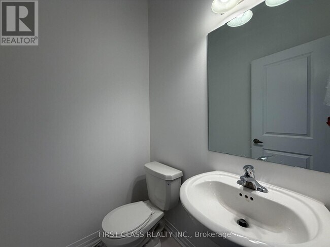 Photo - 113 Manuel St