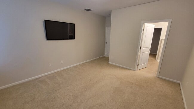 Photo - 3 Bed, 2.5 Bath Townhome Available in Duncan