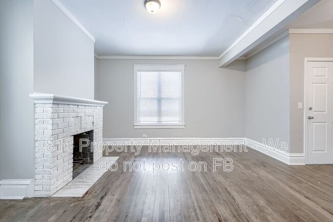 Building Photo - 800 E 33rd St Unit A