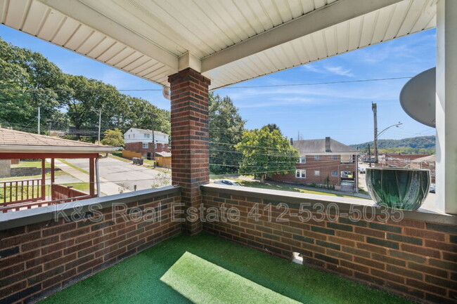 Photo - 545 Sixth Street - 3