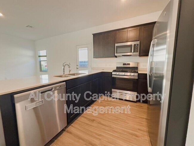 Photo - 312 Soapstone Pass