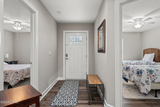 Photo - 1709 Hickory Ave