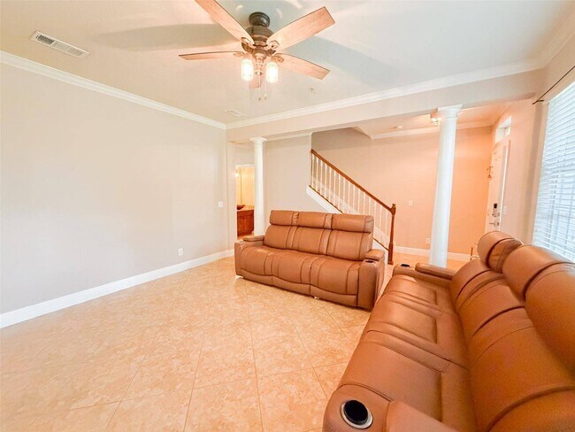 Photo - 5489 Baldwin Park St