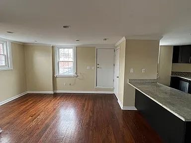 Photo - 75 Whitney Ave Unidad #4