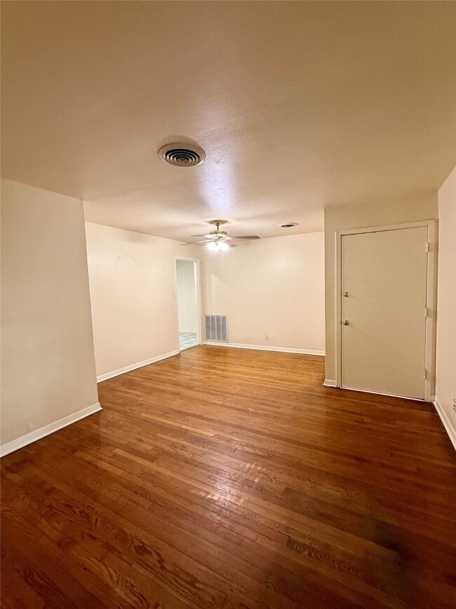 Building Photo - 7018 Alder Dr Rental
