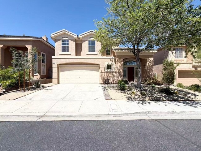 Building Photo - In the heart of Summerlin!