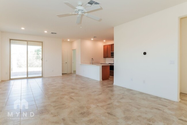 Photo - 801 Calle Tikal