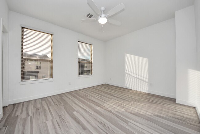 Photo - 18716 Centro Main St Unit B