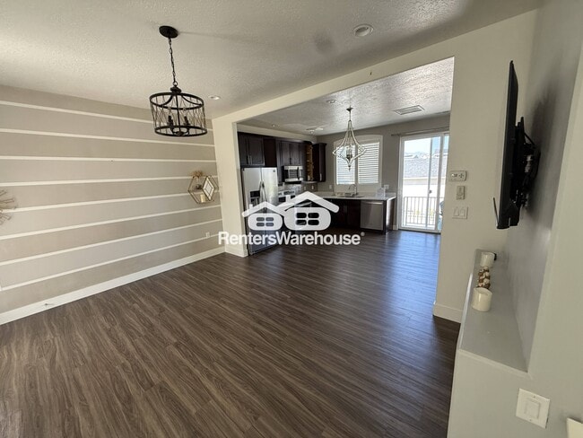 Photo - 6148 W Lake Ave