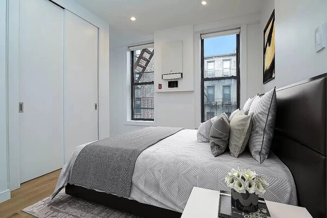 Photo - 137 Thompson St Unit 17