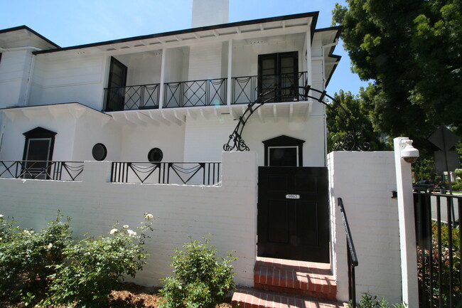 Photo - 9962 Durant Dr Unit 9962