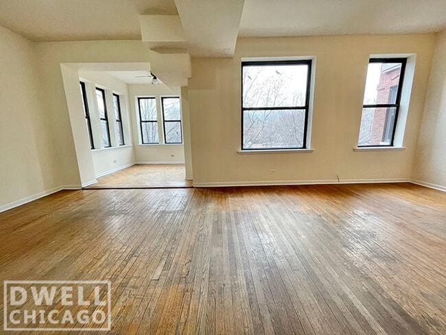 Building Photo - 2323 N Kedzie Blvd Unit 2