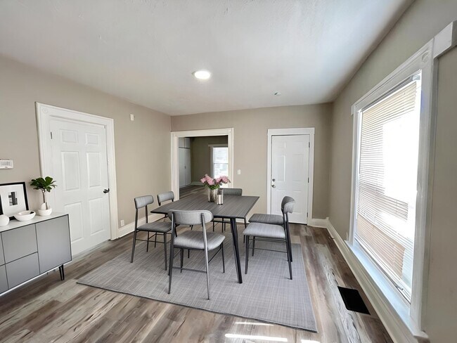 Photo - 445 Livingston Ave Unit 1