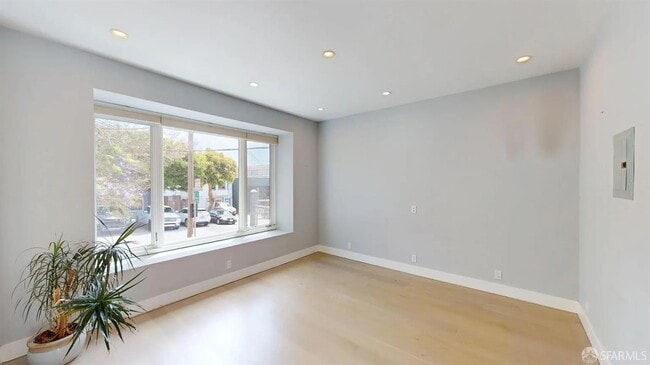Photo - 642 Mississippi St