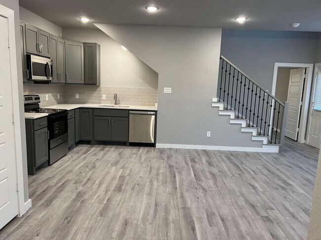 Photo - 3159-3161 Francis Drive Unidad 3161