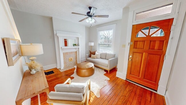 Photo - 384 W 1st Ave