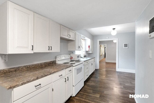 Photo - 380 E Broadway