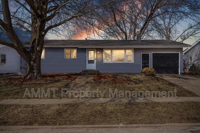Photo - 1330 Brockman Ave