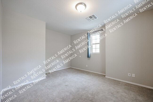 Photo - 1701 E Dogwood Ln