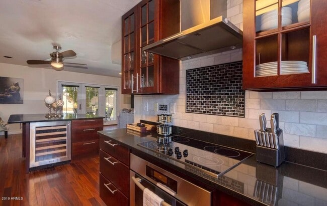 Photo - 3032 N 81st Pl