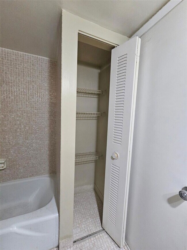 Photo - 4222 Inverrary Blvd Unidad 4314