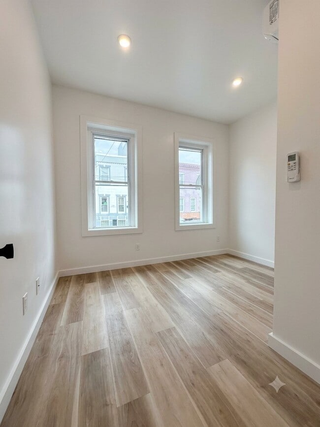 Photo - 2130 Tasker St Unidad A