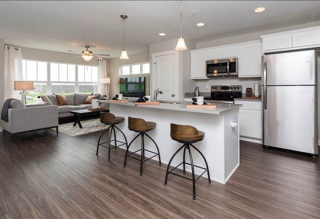 Photo - 166 NE 23rd Ln