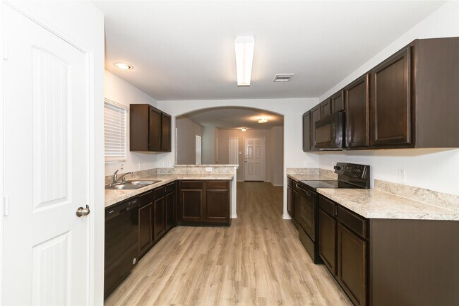 Photo - 13804 Winding Path Ln