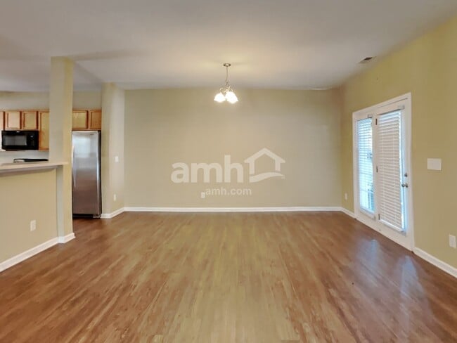 Photo - 10516 Meadow Crossing Ln