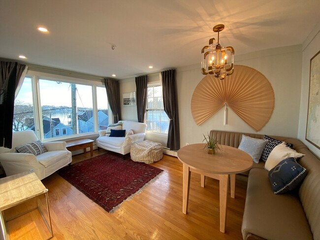 Photo - 72 Front St Unit 4