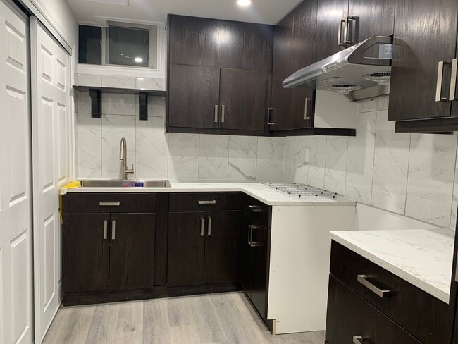 Photo - 5 Jasmine Dr