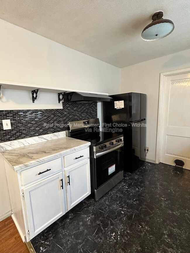 Photo - 2448 E Aloma St