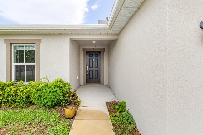 Photo - Modern Living in Deep Creek – 2020 Built 3BR Half-Duplex