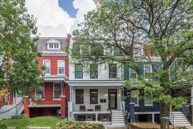 Photo - 4107 New Hampshire Ave NW Unidad B