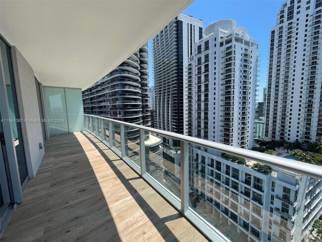 Building Photo - 1100S S Miami Ave Unit 2301 Rental