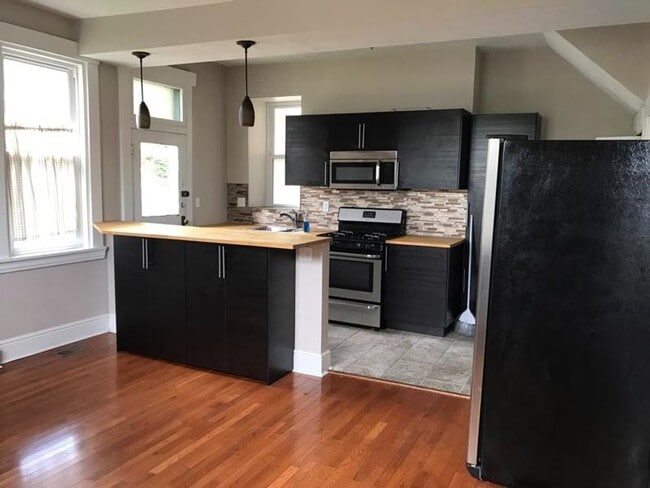 Building Photo - 36 Haberman Ave