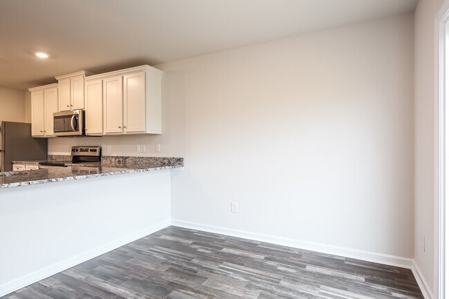 Photo - 6025 Mason Tucker Dr