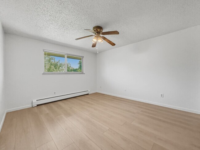 Simms Street 6155