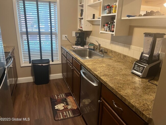 Photo - 93 Thimbleberry Rd