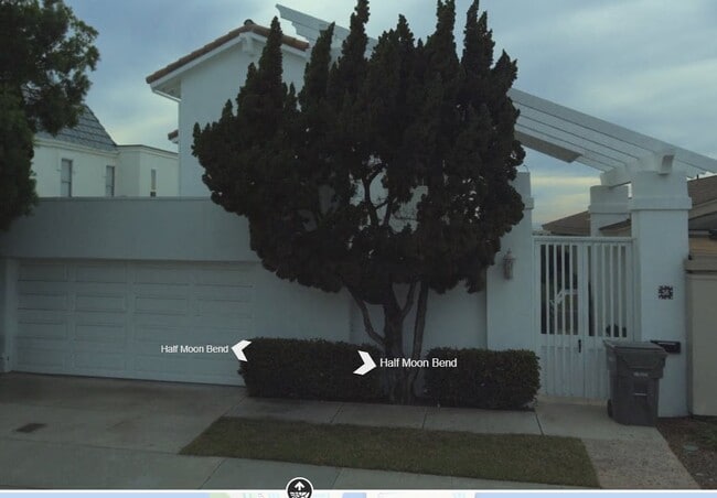 Building Photo - 36 Half Moon Bend