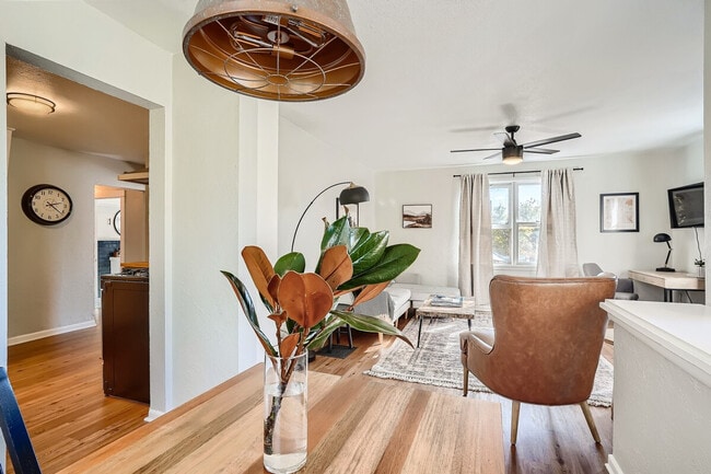 Photo - 601 S Pennsylvania St Unidad SI ID1026261P