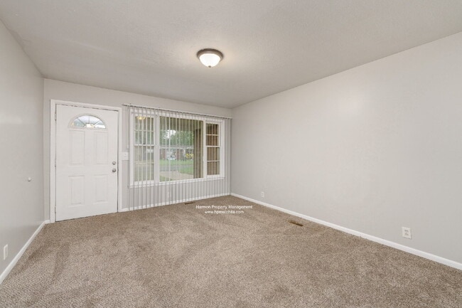 Photo - 4516 S Elizabeth Ave