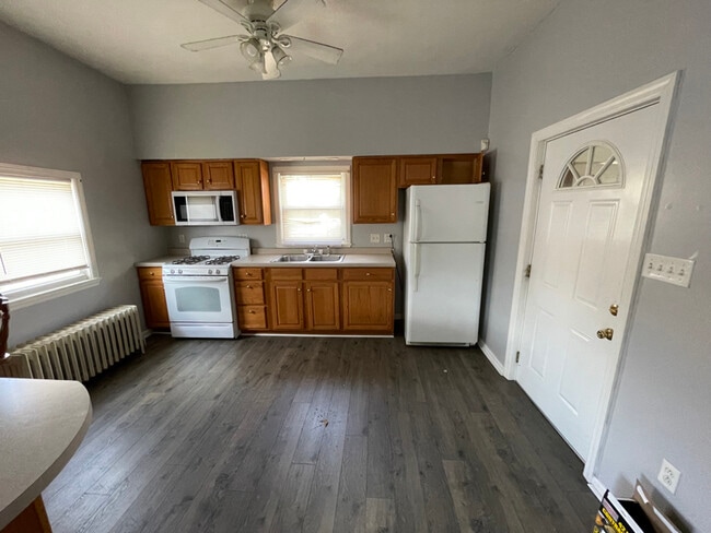 Photo - 2101 Spring St Apartment Unit 3